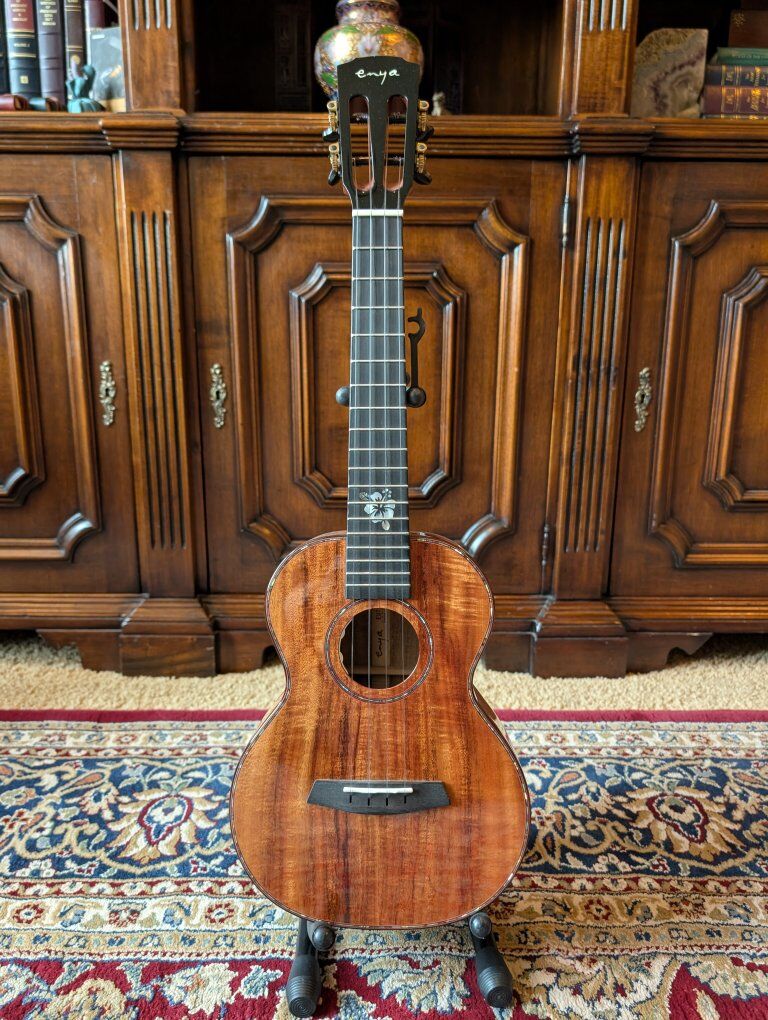 Enya EUT-K5 Solid Acacia Tenor Ukulele w/Case