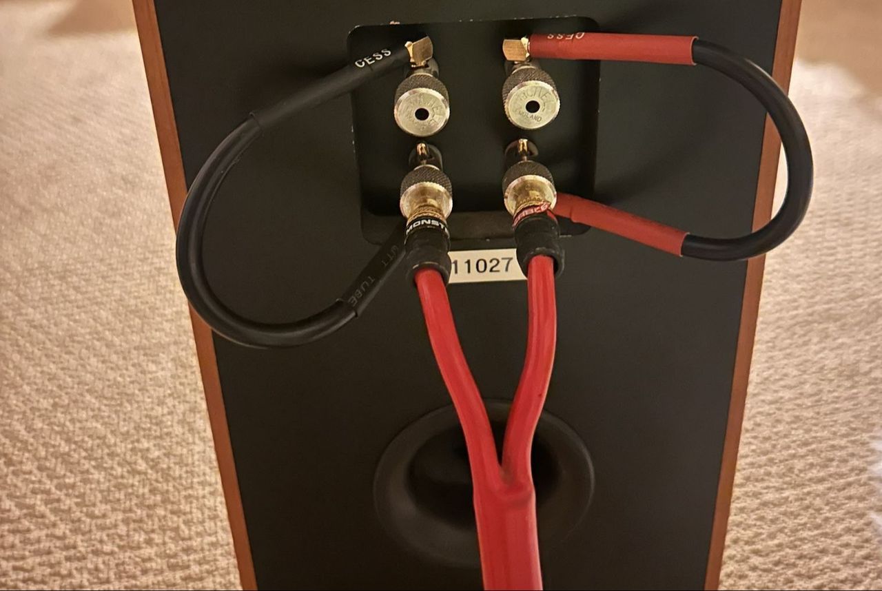 Main image 3