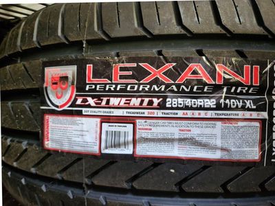 285/40r22 lexani lx thirty
