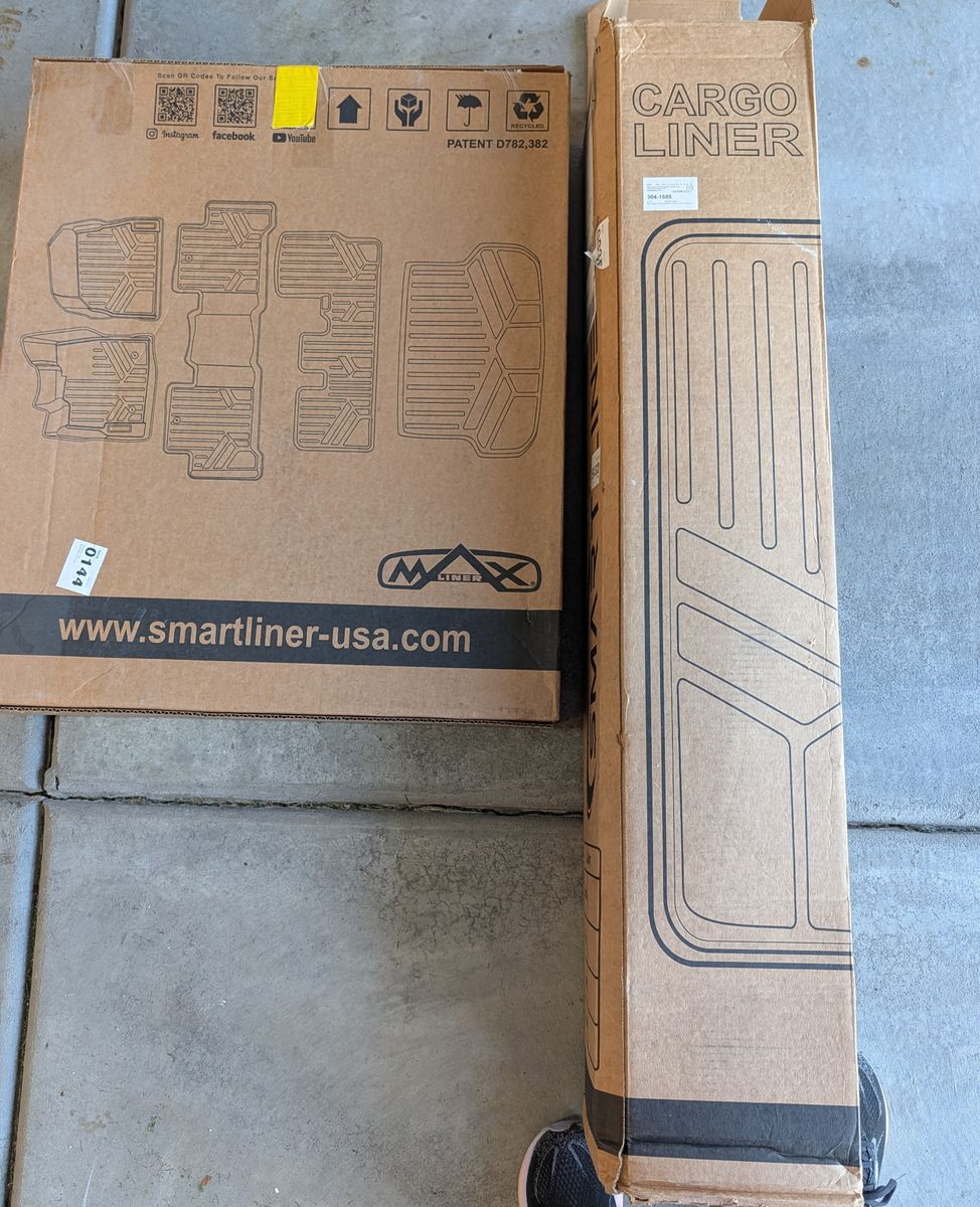 Floor mats, cargo mats Hyundai Santa Fe