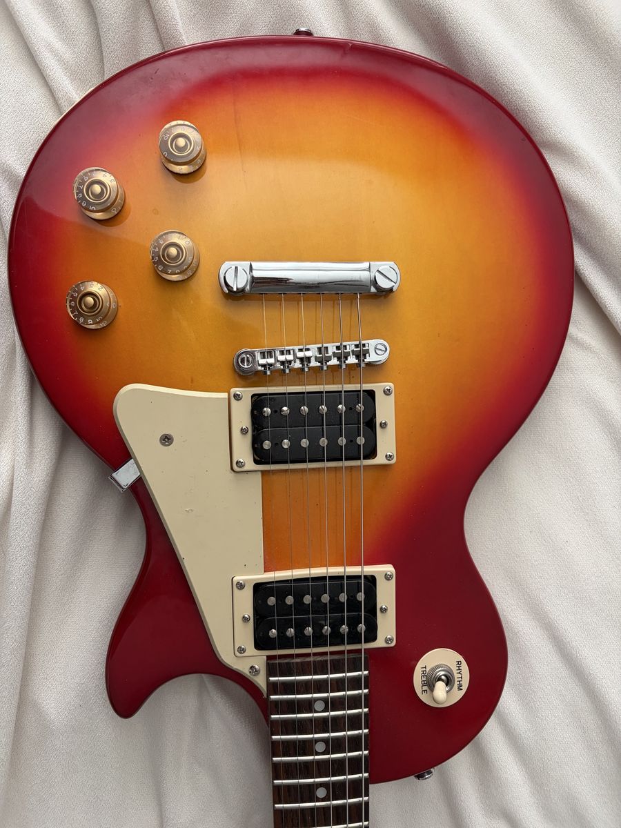 Epiphone Les Paul 100