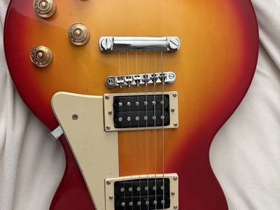 Epiphone Les Paul 100