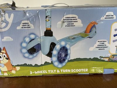 Bluey 3 Wheel Kids Scooter