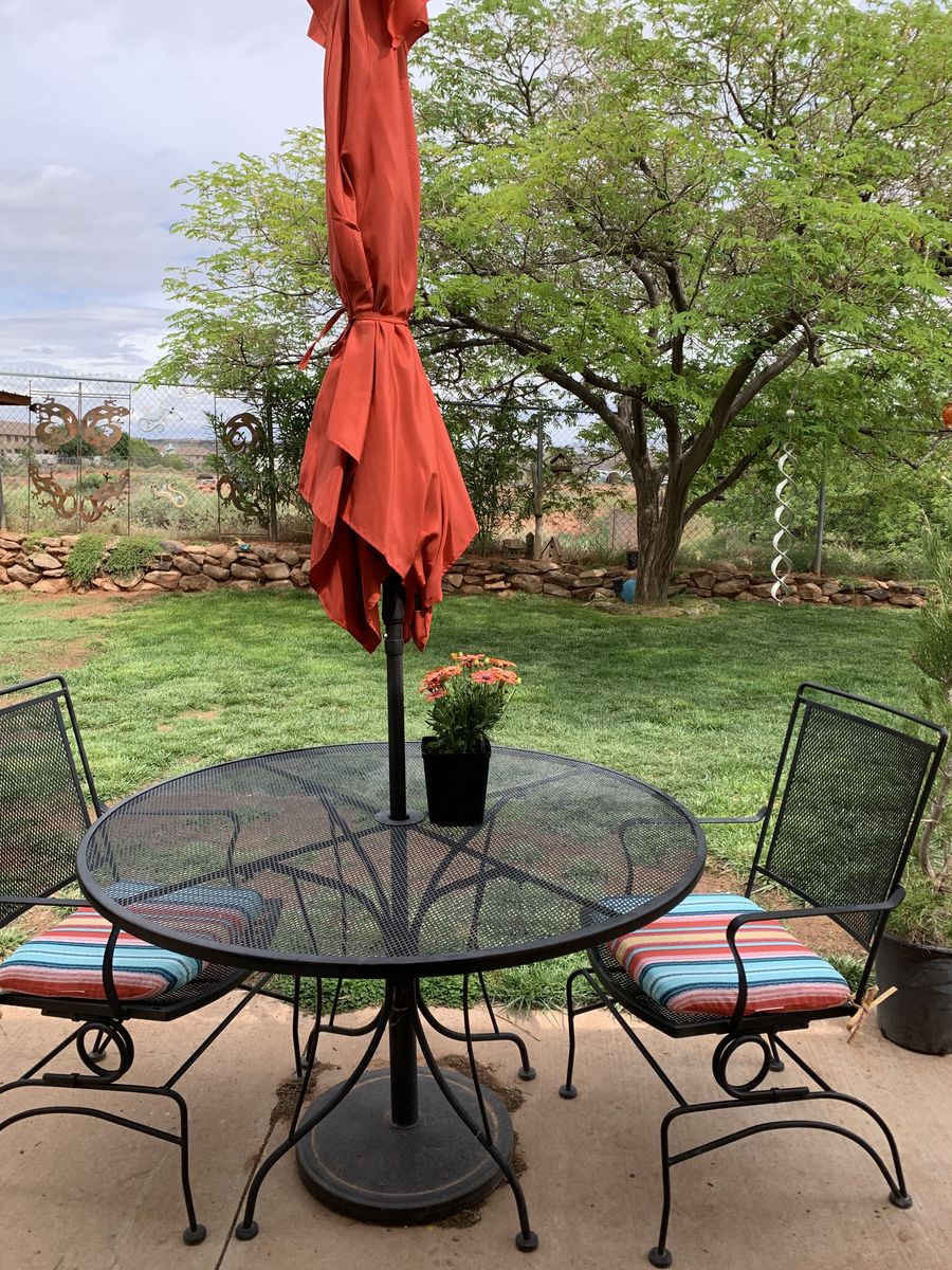 ROOM FOR RENT - QUIET FEMALE PROFESSIONAL HOUSEHOLD - WASHINGTON, UT