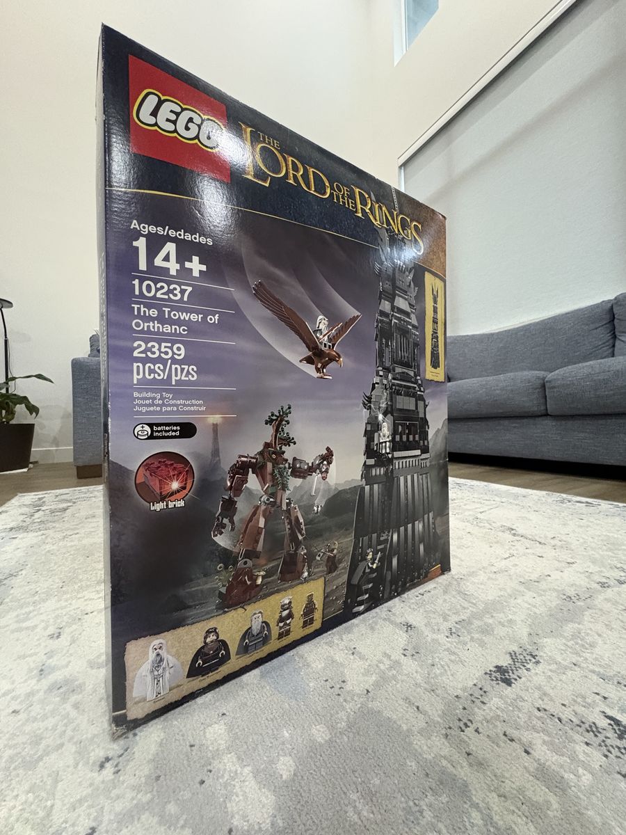 LEGO Lord of The Rings Tower of Orthanc Building Set