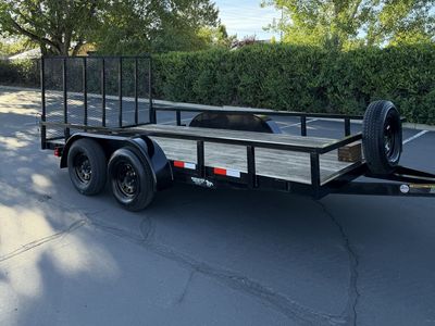 Like new 2025 7x14 dual axle trailer