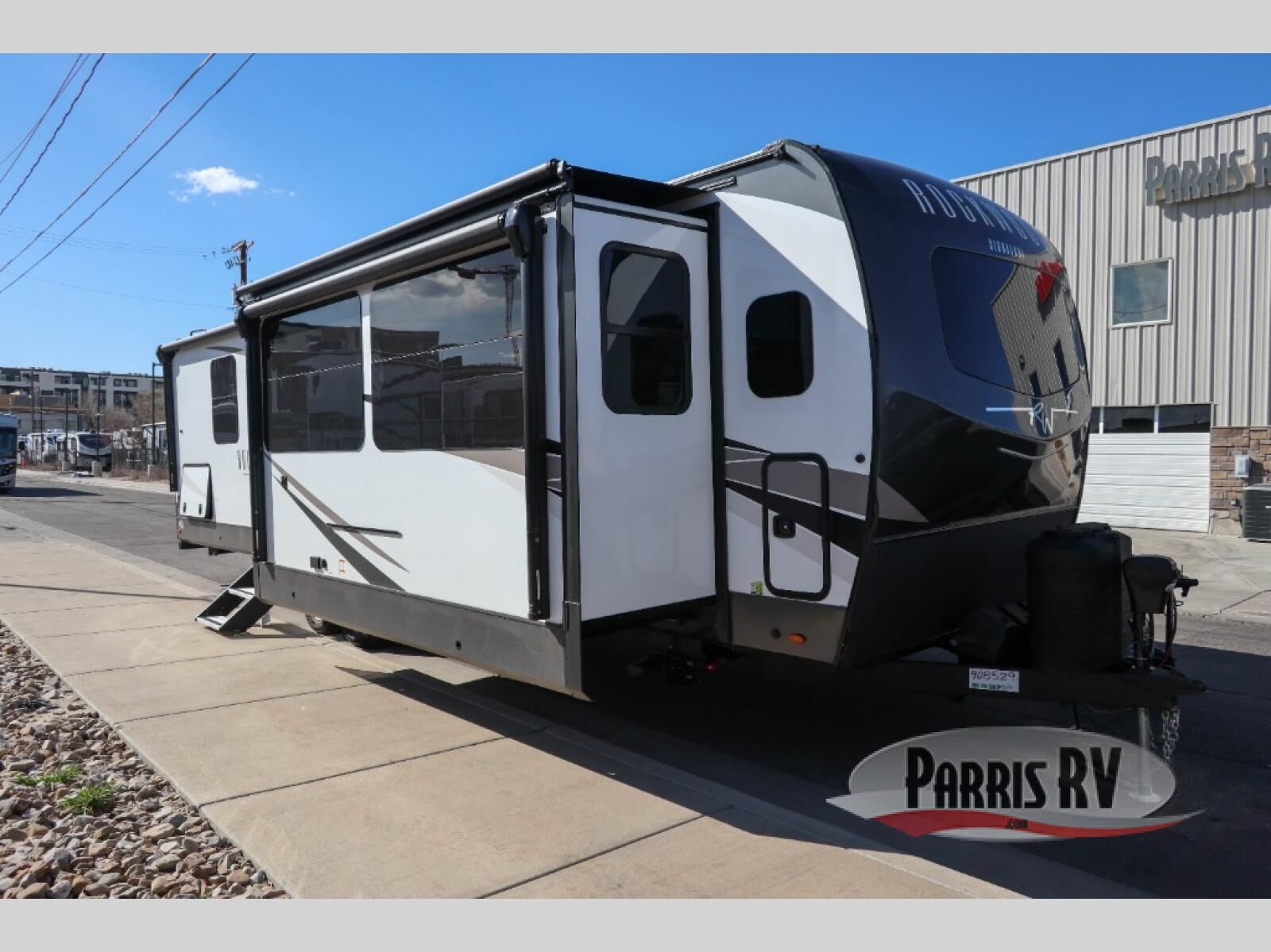New 2025 Forest River RV Rockwood Signature 8339FK