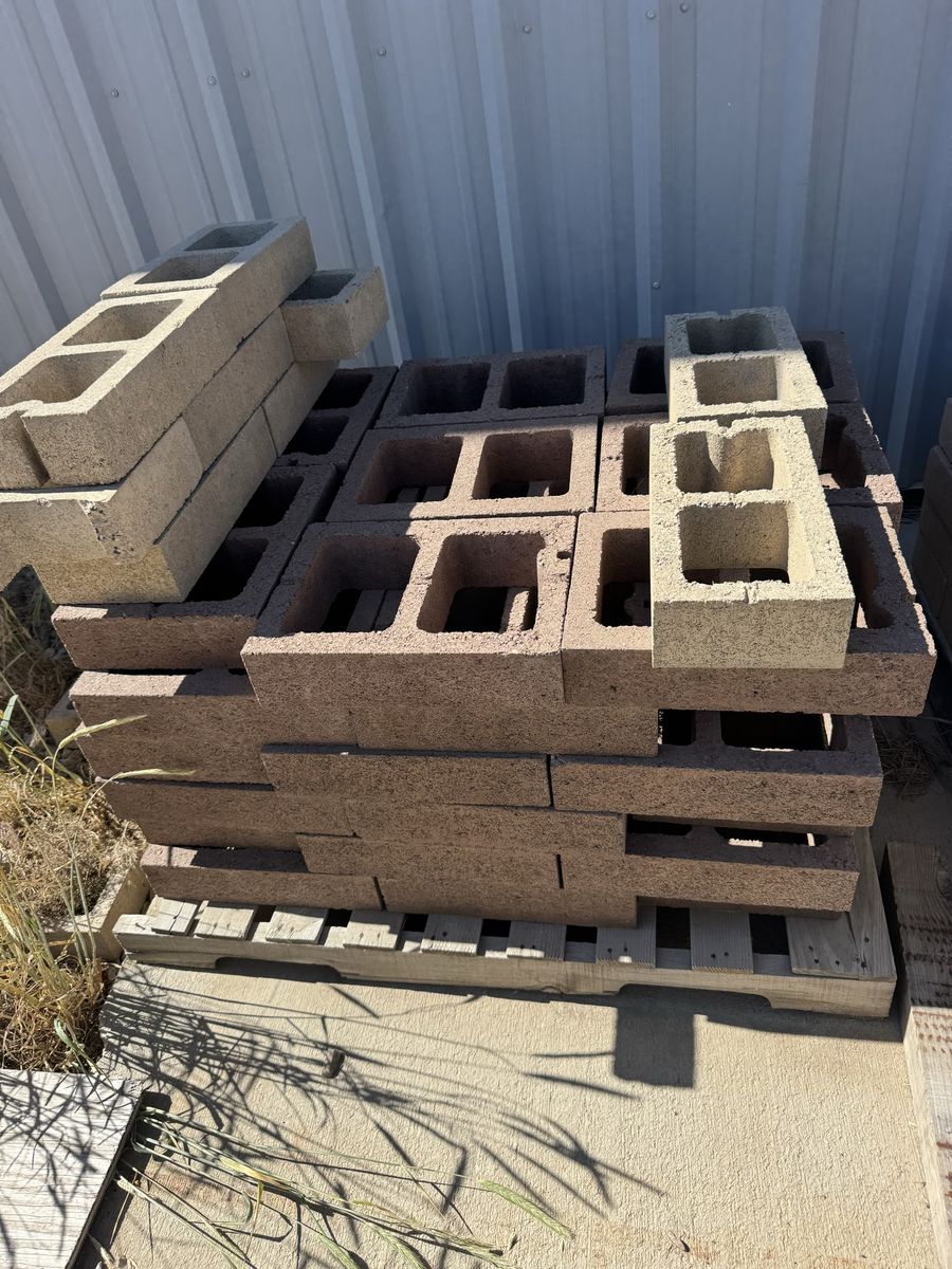 Main image 7