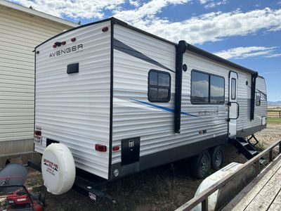 2021 34 ft prime time avenger 27RKS