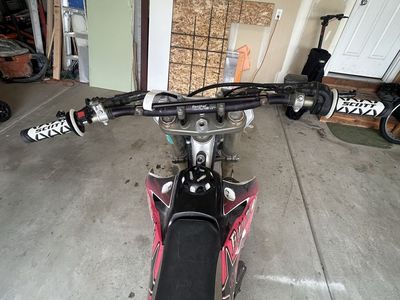 2008 Yamaha YZ250F Dirt Bike - Pink/Black Graphics