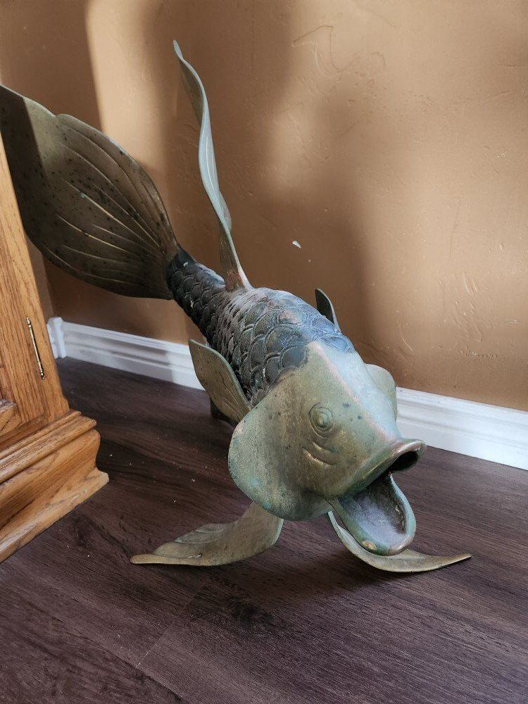 Vintage Brass/Bronze Beta Fighting Fish sculpture