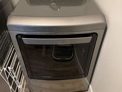 LG Washer & Dryer Set