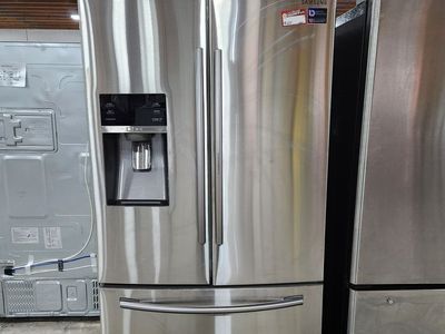 Samsung Stainless Steel French Door Refrigerator with Exterior Water & Ice Dispenser