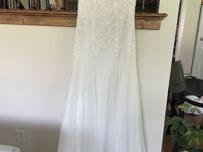 Beautiful Beaded Wedding Dress Size 10 with Lace Straps
