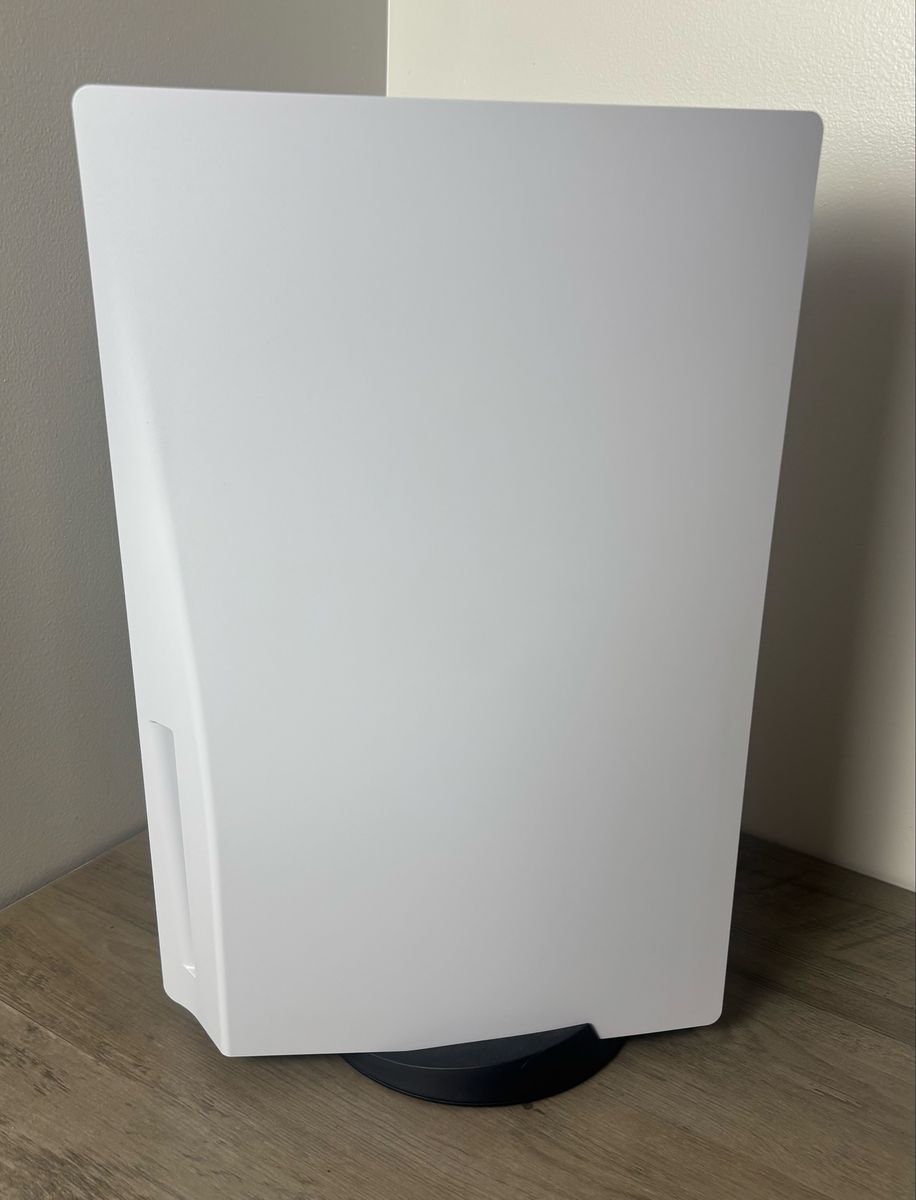 Main image 5
