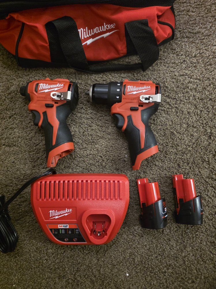 New Milwaukee M12 Brushless Cordless Subcompact Drill & Impact Driver Combo Kit