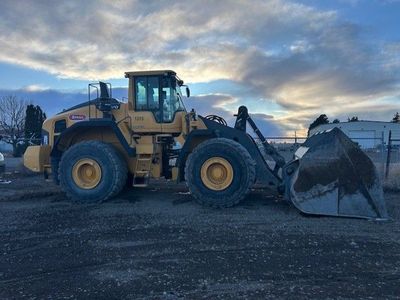2015 Volvo L220H Loader