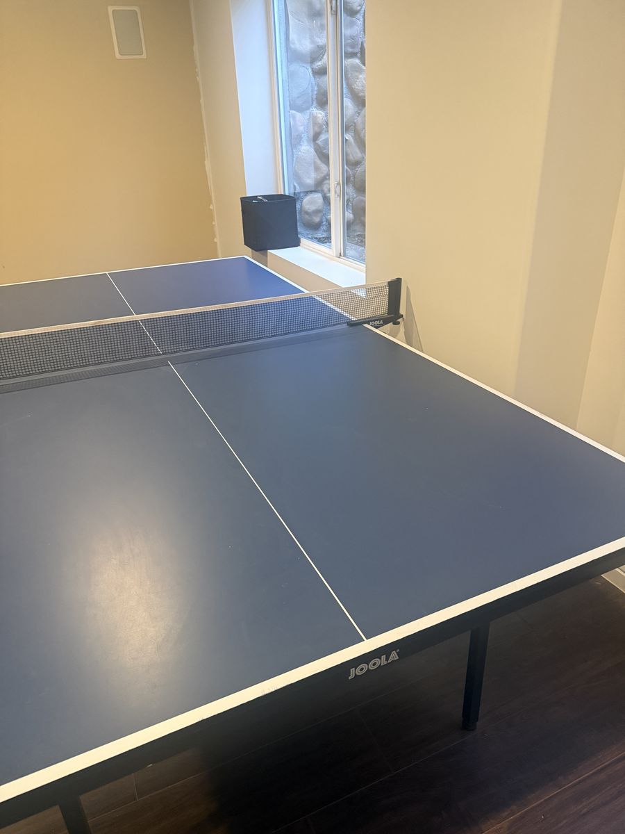 JOOLA Ping Pong Table-LIKE NEW with paddles n balls