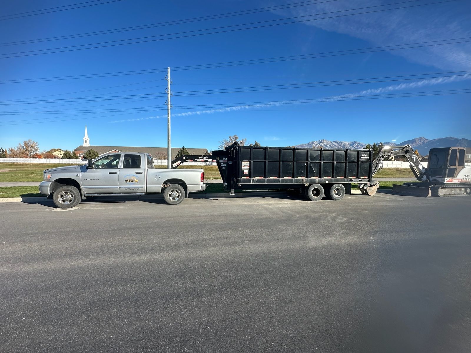 Heavy Duty Gooseneck trailer.