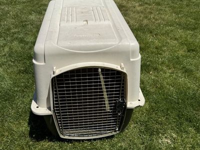 Petmate Vari Kennel Ultra Pet Carrier, Large, Tan/Green, Travel Crate
