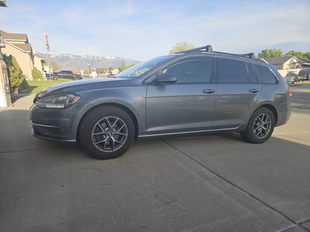 2018 VOLKSWAGEN GOLF SPORTWAGEN