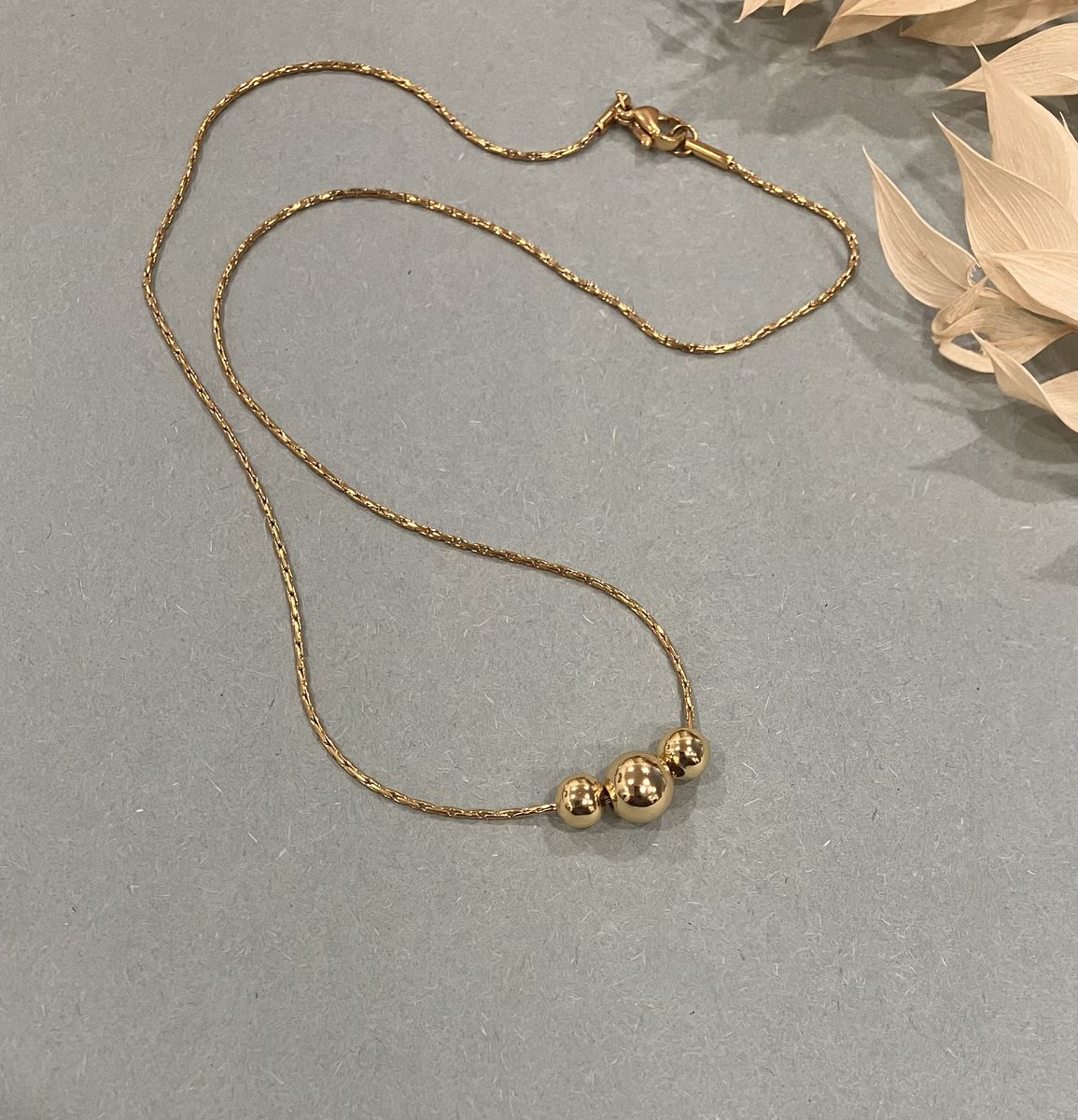 Minimalist Style Dainty Golden Bead Necklace