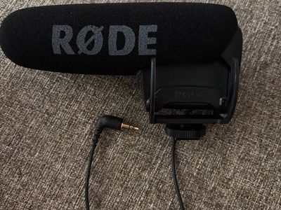 Rode Video Micpro Canera & Cell Phone Shotgun Mic