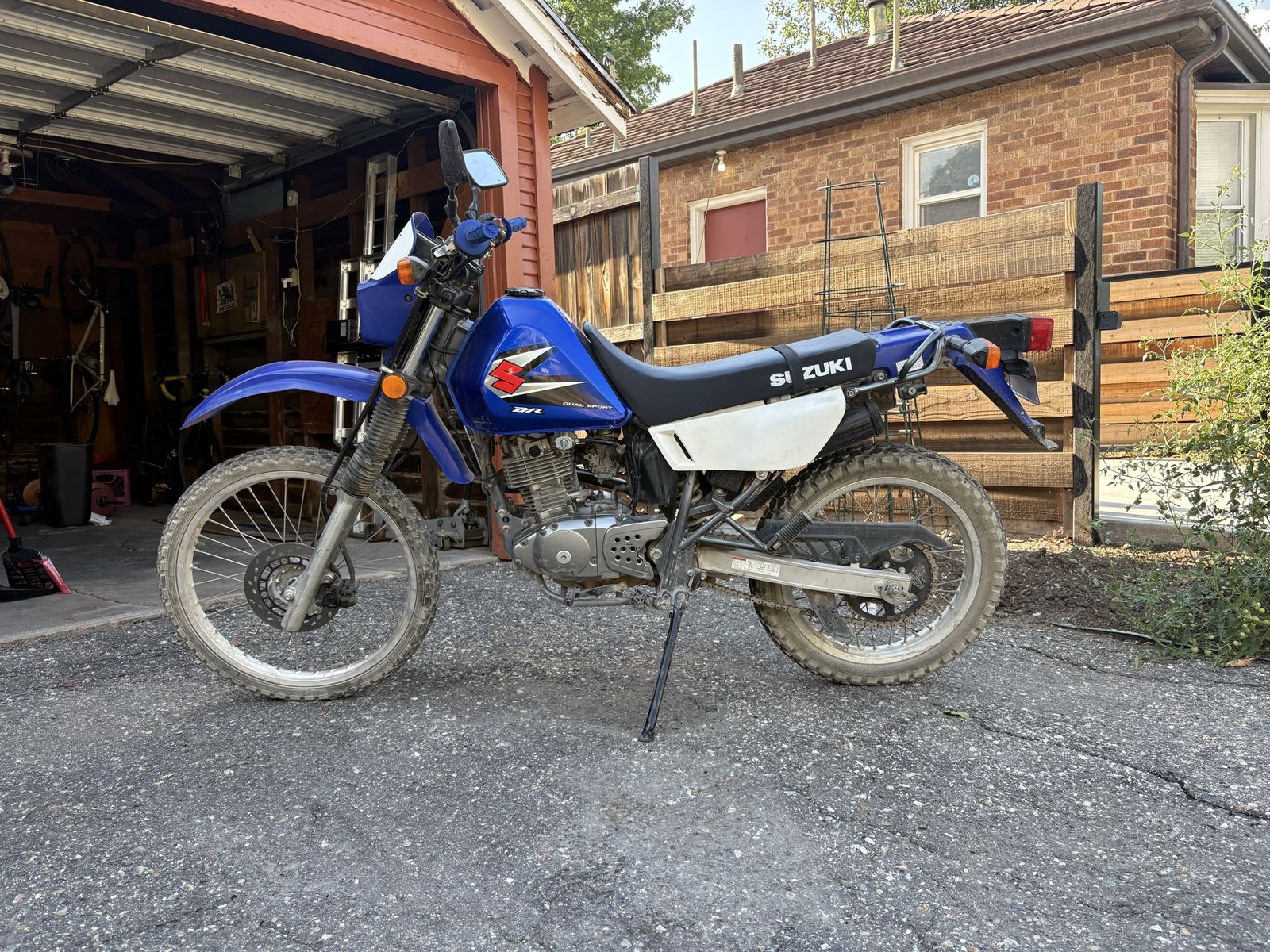 Suzuki DR200 2006