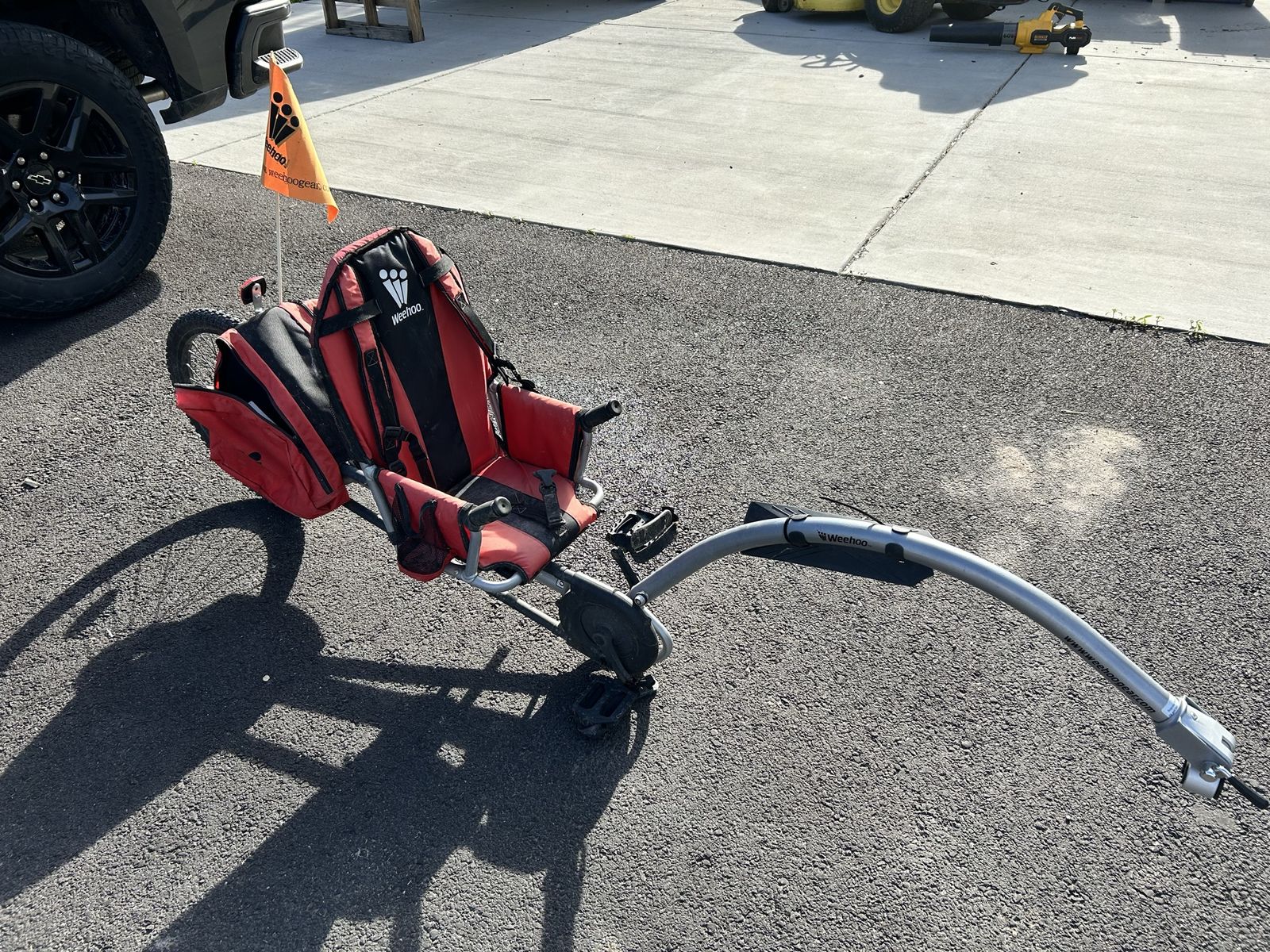 Weehoo pedal bike trailer