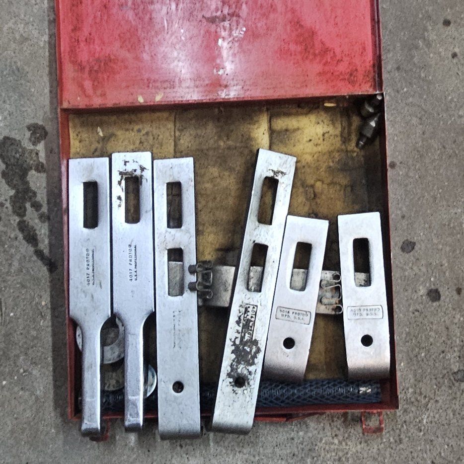 10 ton 2 way straight jaw puller set