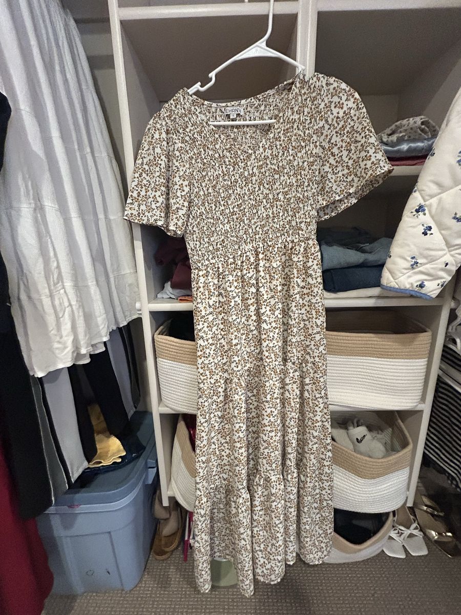 Fhernvi Dress Size Small!!!!