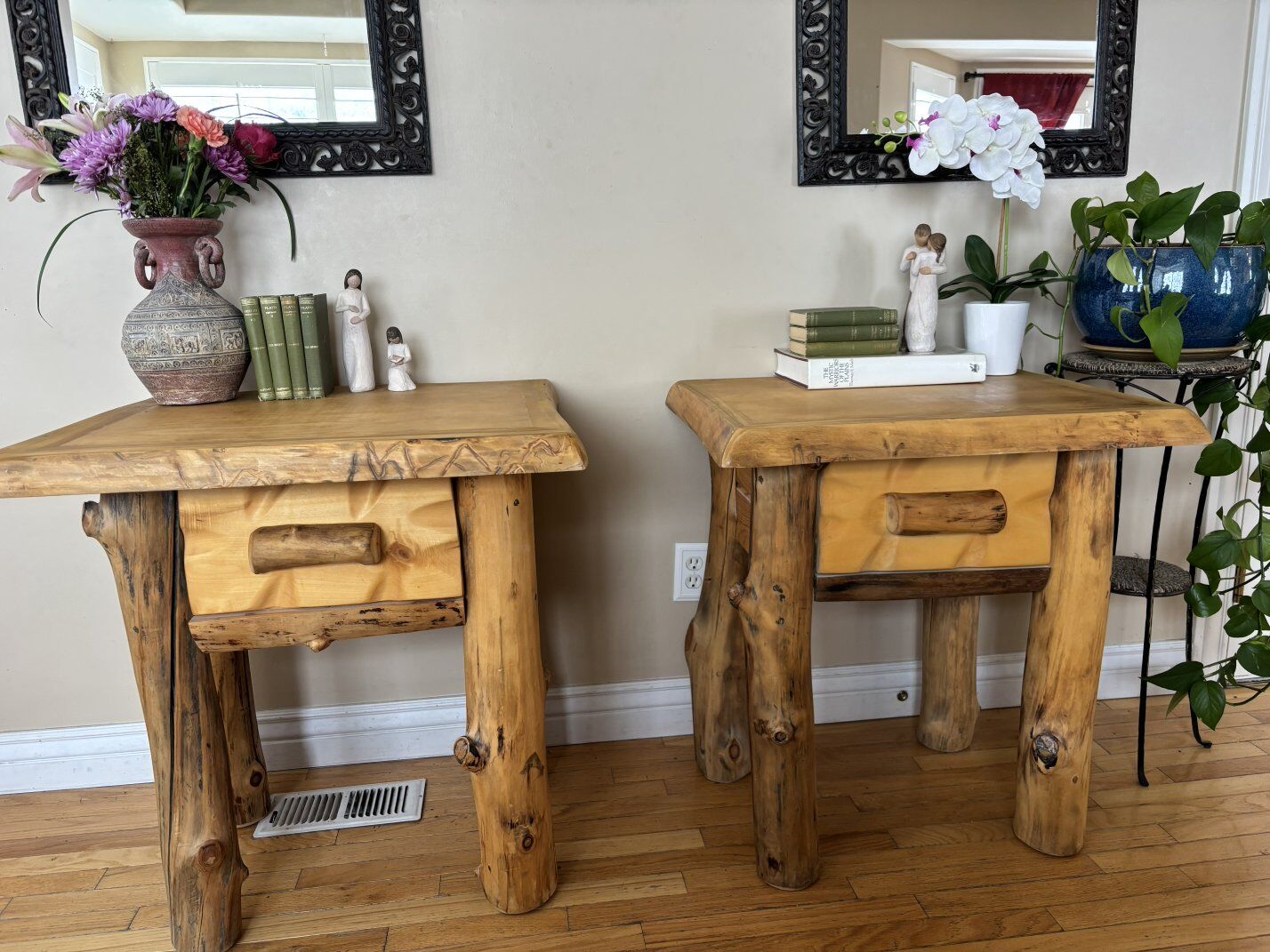 Real oak Artisan end tables/ night stand
