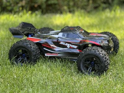 Traxxas Sledge 1/8 Scale 6S Brushless RC Truck