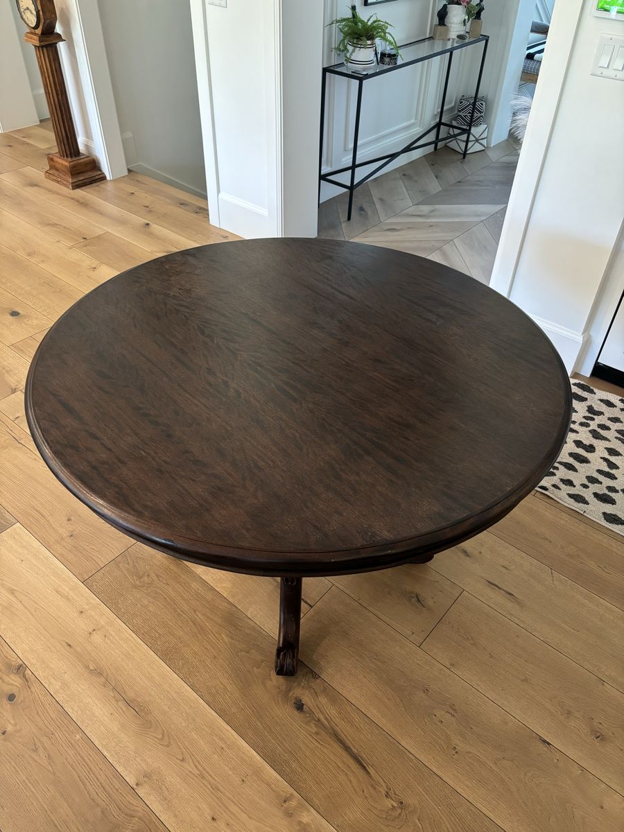 Mahogany Solid Wood 47” Inch Round Dining Table - Dark Espresso Finish