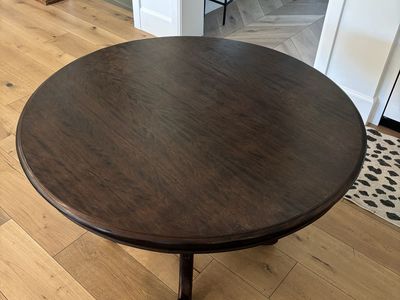 Mahogany Solid Wood 47” Inch Round Dining Table - Dark Espresso Finish