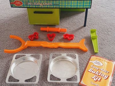 1976 Easy Bake Oven