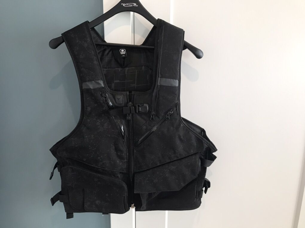 Men's L/XL OGIO FLAK JACKET VEST