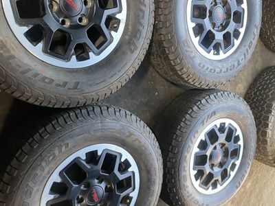 RIMS TIRES GOOD CONDITION TOYOTA TACOMA 4 RUNER TIRES BFGOODRICH P265-70-17 ALL TERRAIN 99% TREAD LAK NEW