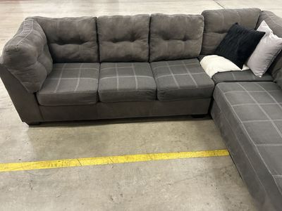 Need gone - Gray (2) Piece Sectional