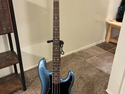 Fender American Professional II Precision Bass (2025) - Dark Night, Rosewood Fingerboard