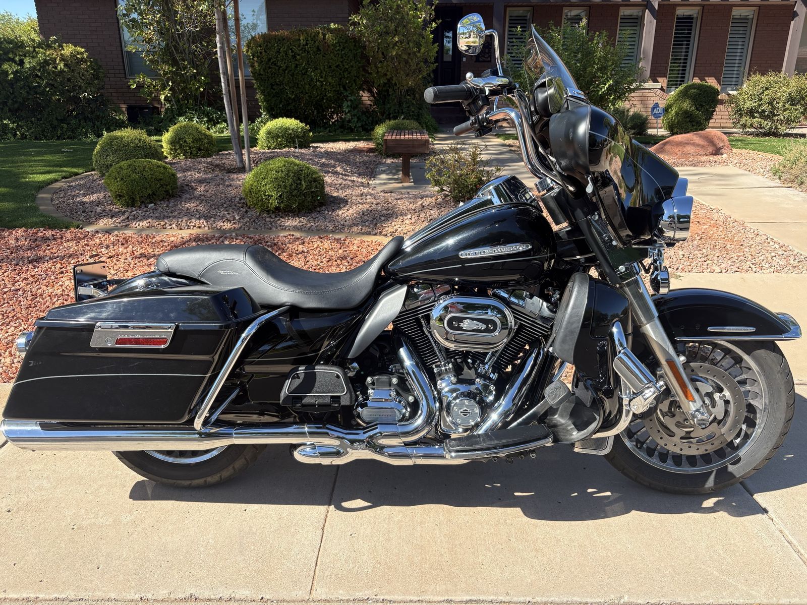 2011 Harley Ultra Limited 29k miles