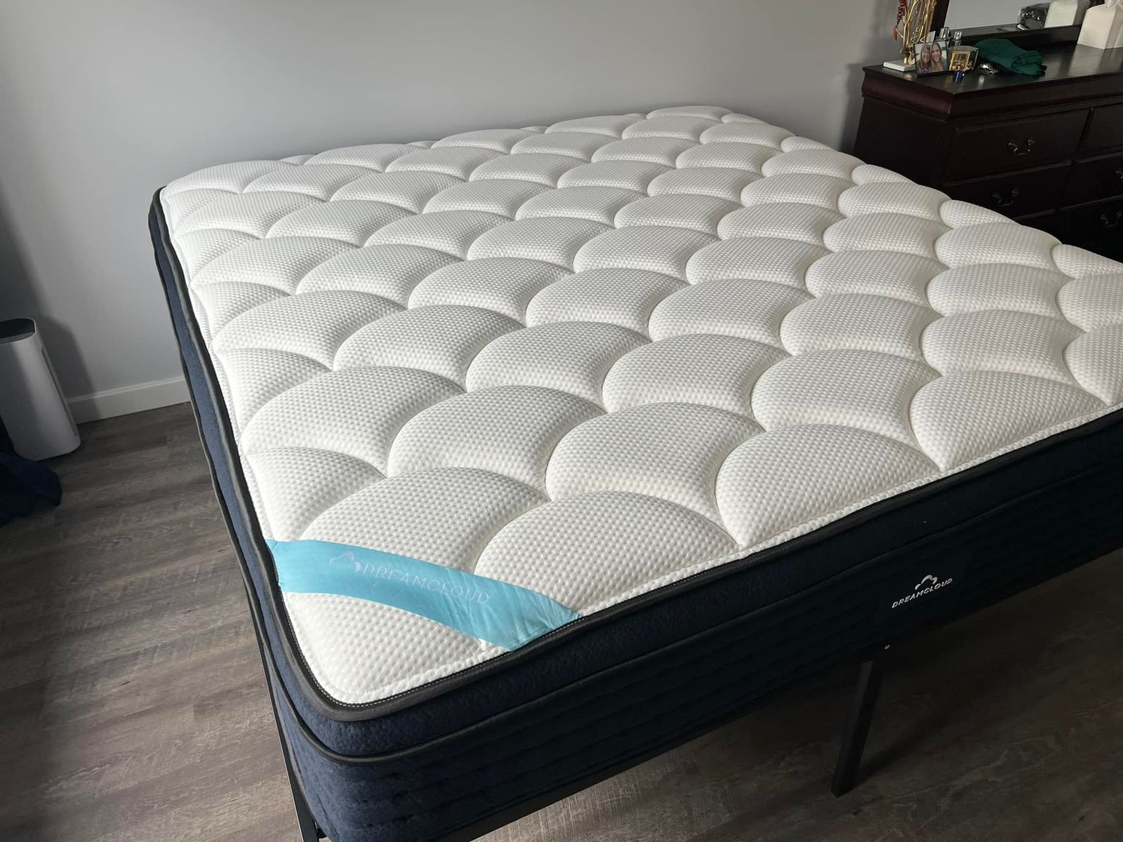 King DreamCloud mattress