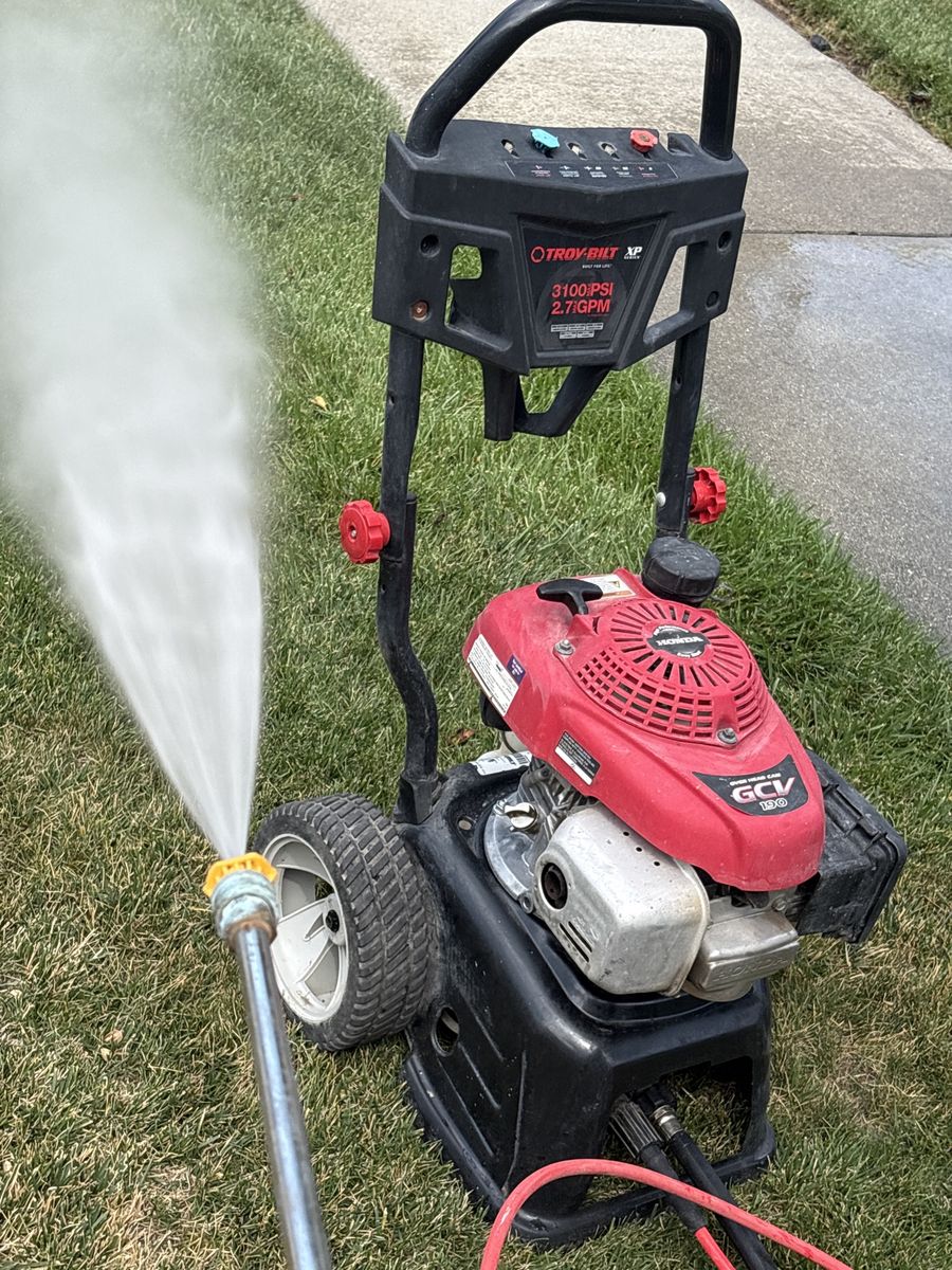 Troy-Bilt XP 3100 PSI 2.7 GPM Pressure Washer - Honda GCV190 Engine