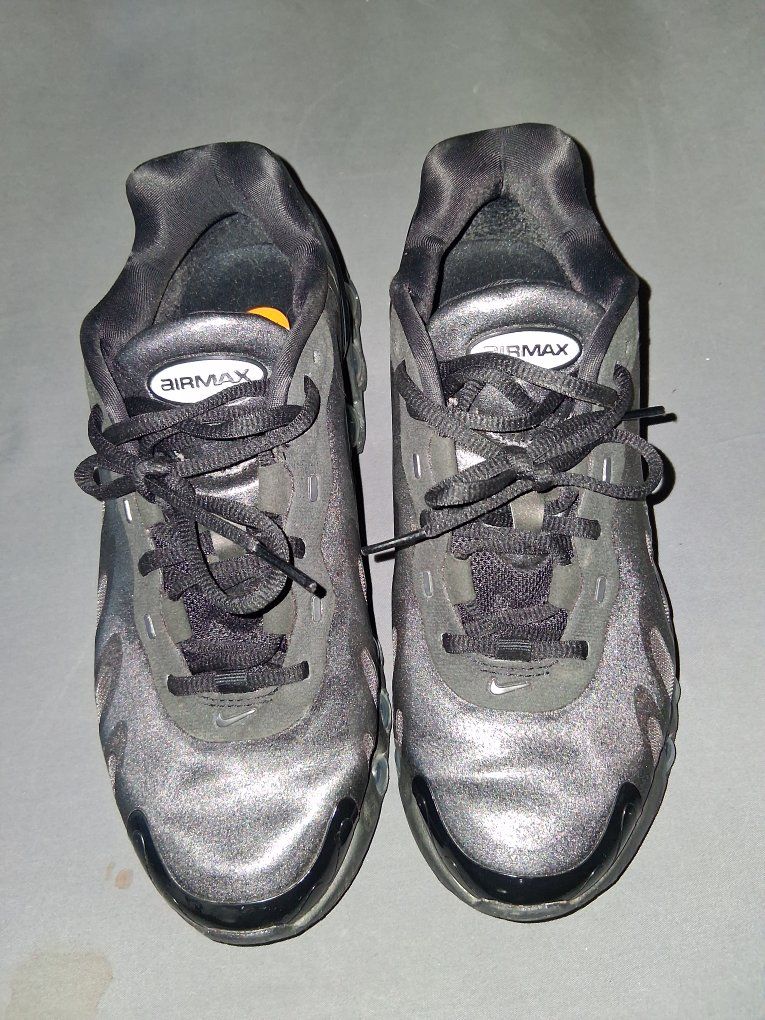 Nike Air Max Black Running Shoes - Used Sneakers