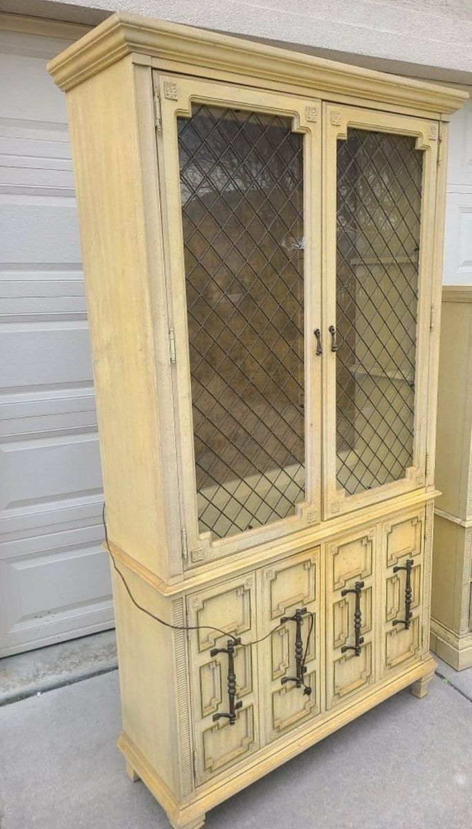 vintage kitchen light up hutch