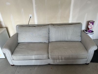 ️ Light Gray Sofa – Great Condition!