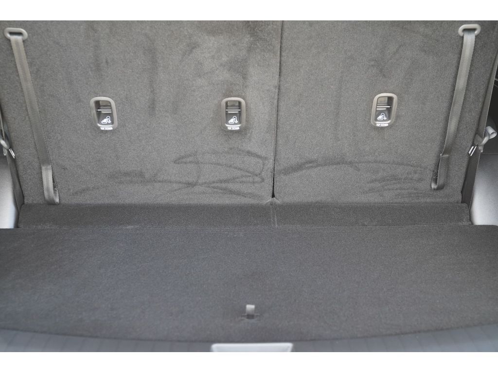 Main image 12