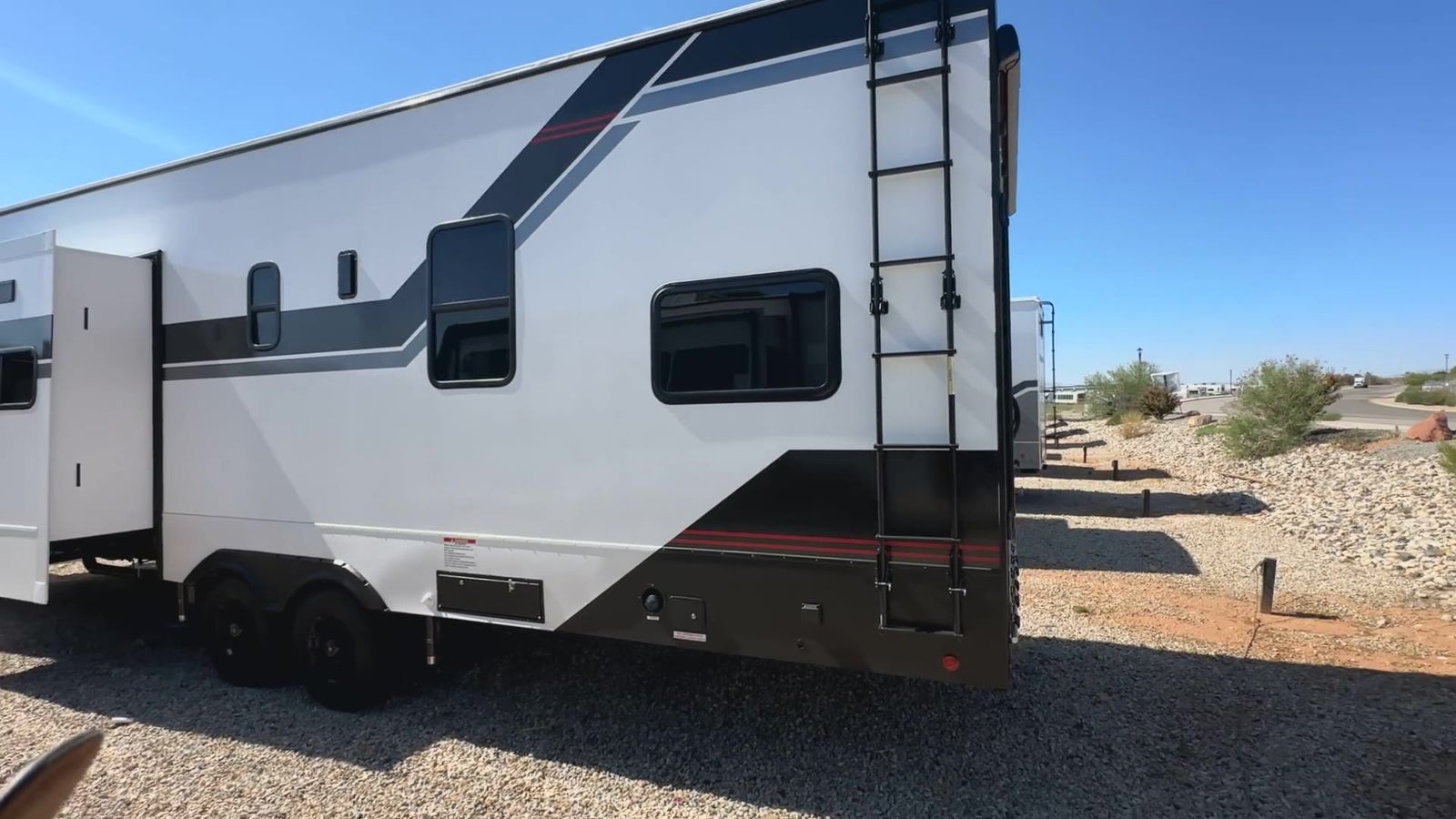 New 2027 Alliance RV Valor All-Access 35A14