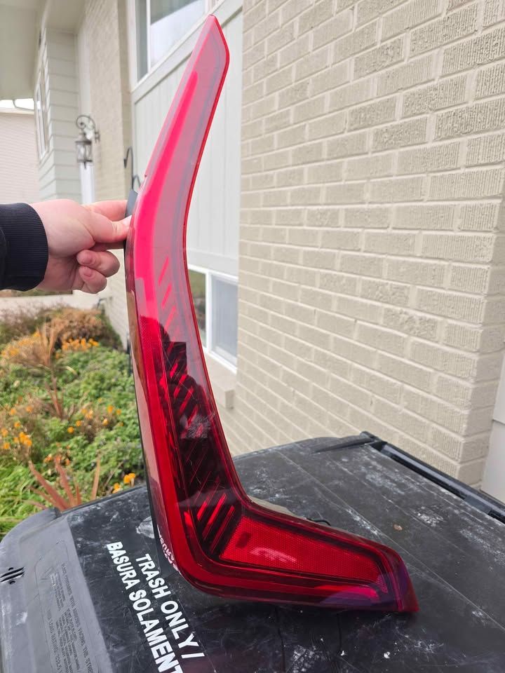 2023-2024 Kia Niro OEM Right Passenger Side LED Taillight 92402-AT010