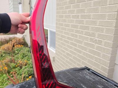 2023-2024 Kia Niro OEM Right Passenger Side LED Taillight 92402-AT010